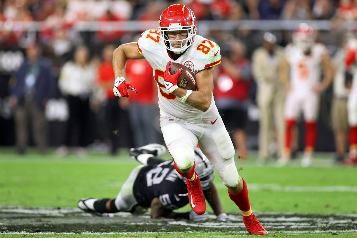 Chiefs' Travis Kelce No. 2 TE in ESPN's survey of NFL executives